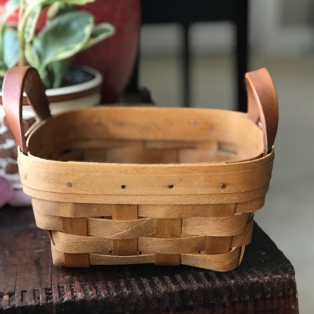Workshops by Gerald E. Henn Basket Leather Handles